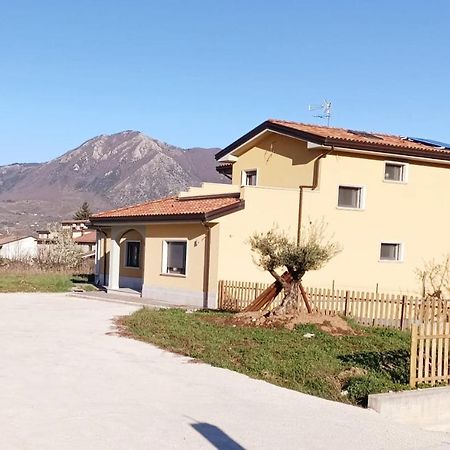 Horse House Bed & Breakfast Montella Exterior photo